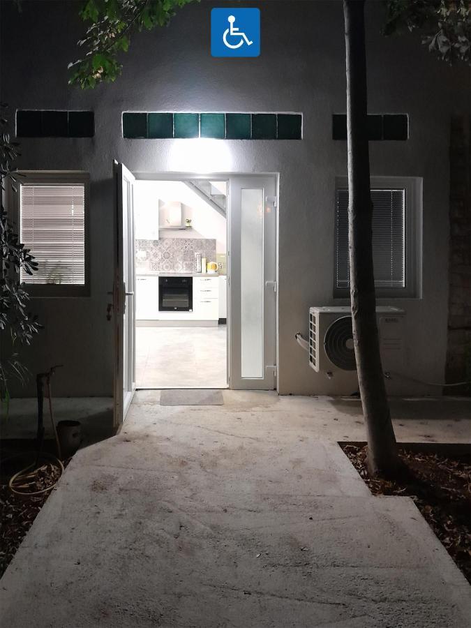 Apartments Mare Pula Exterior photo