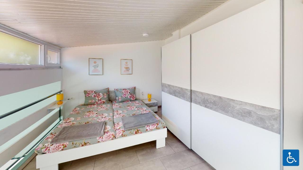 Apartments Mare Pula Exterior photo
